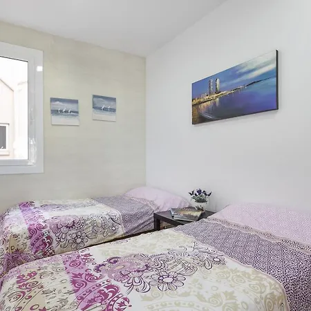 Arenyslux Ii Apartment
